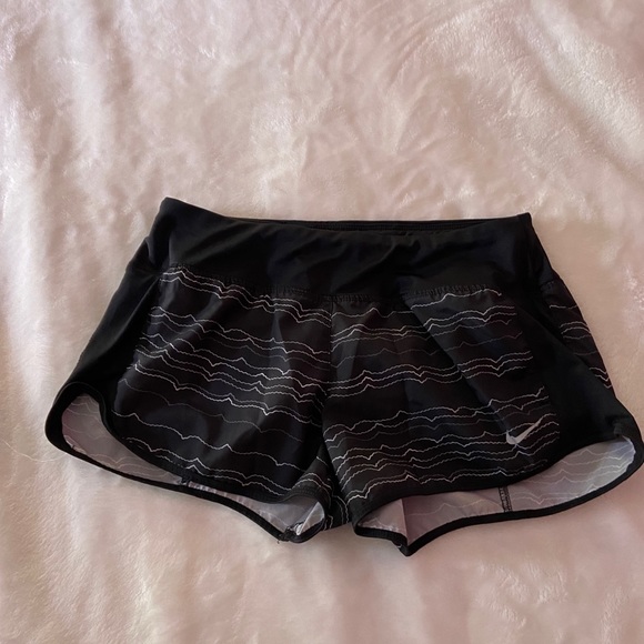 Nike Dri-Fit Shorts - Picture 2 of 6